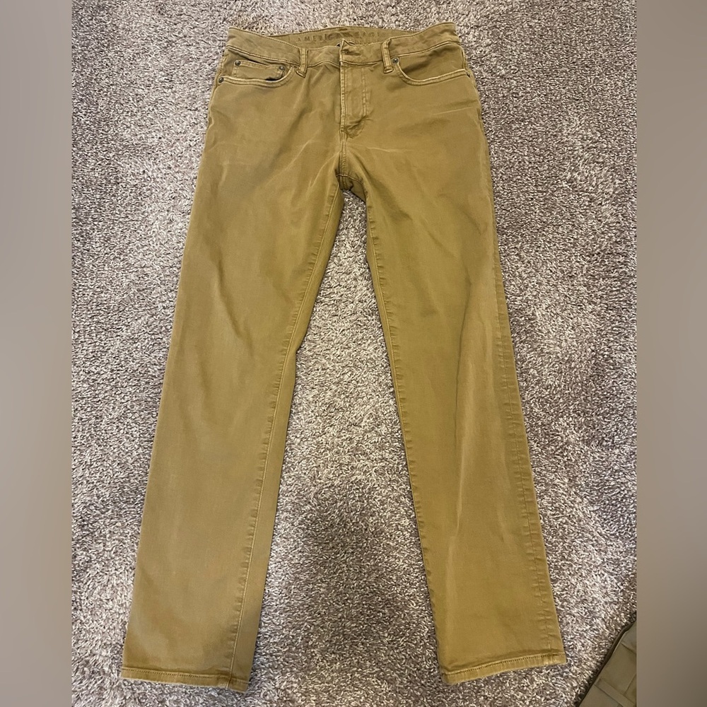 Men’s Khaki Pants